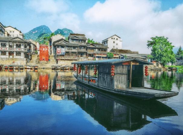 怎样能暂时戒掉《海贼王》，然后一口气看完一年的量？游戏画面